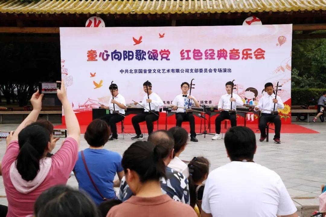 大脚车狂飙赛
